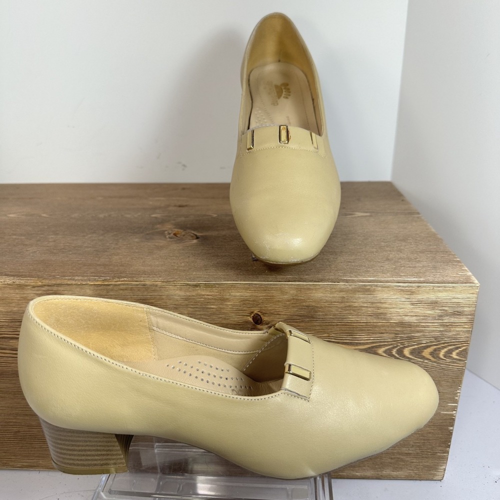 Spring Step Leather Heels Womens SZ 39 Beige Block Heel Comfort Work Old Money